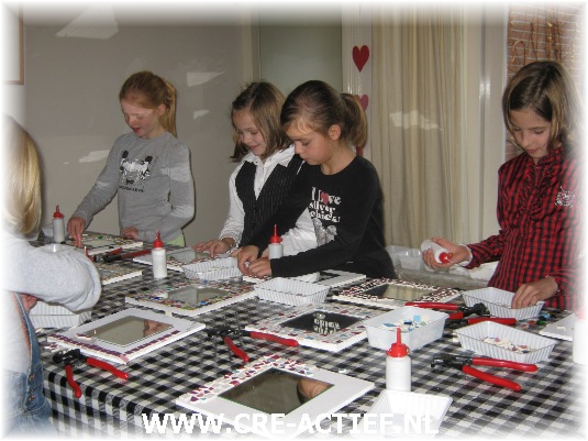 20-11-2010 Mozaiek kinderfeestje Sytske 8jr in Woerden 0431.jpg